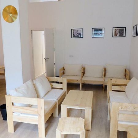 Guitar Hostel บิลเบา ภายนอก รูปภาพ