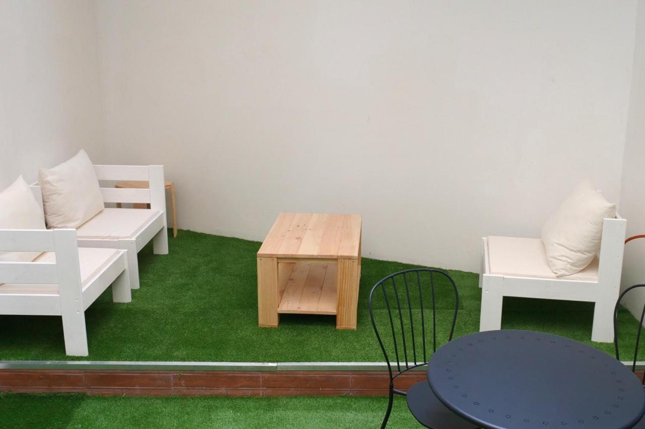 Guitar Hostel บิลเบา ภายนอก รูปภาพ