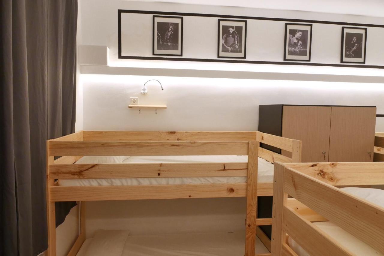 Guitar Hostel บิลเบา ภายนอก รูปภาพ