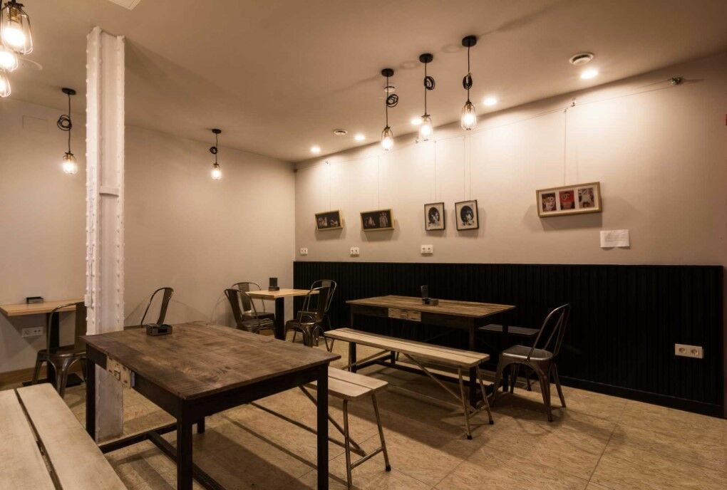 Guitar Hostel บิลเบา ภายนอก รูปภาพ
