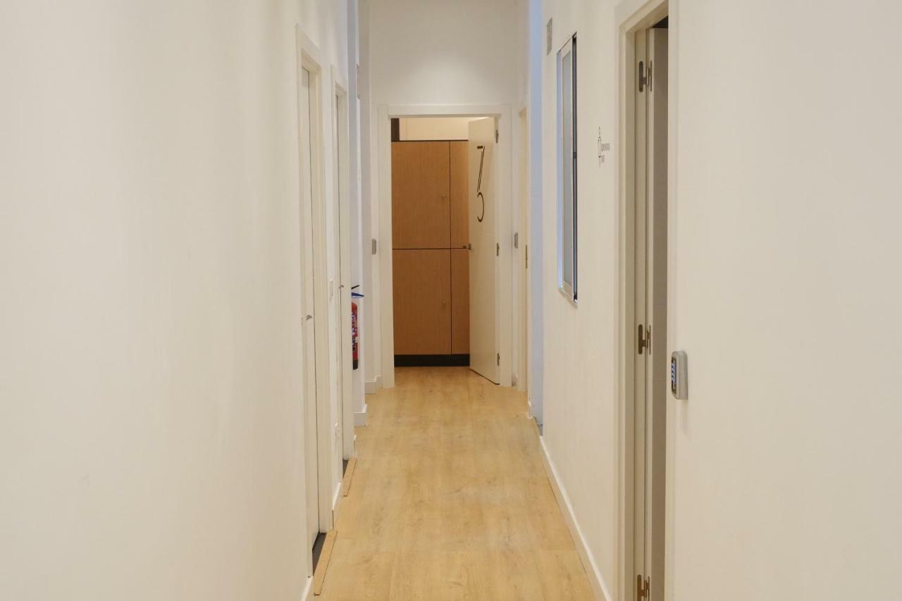 Guitar Hostel บิลเบา ภายนอก รูปภาพ