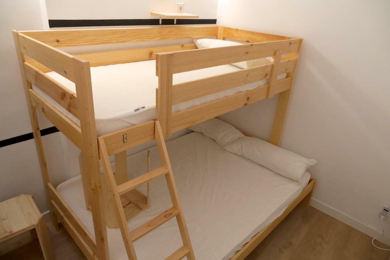 Guitar Hostel บิลเบา ภายนอก รูปภาพ