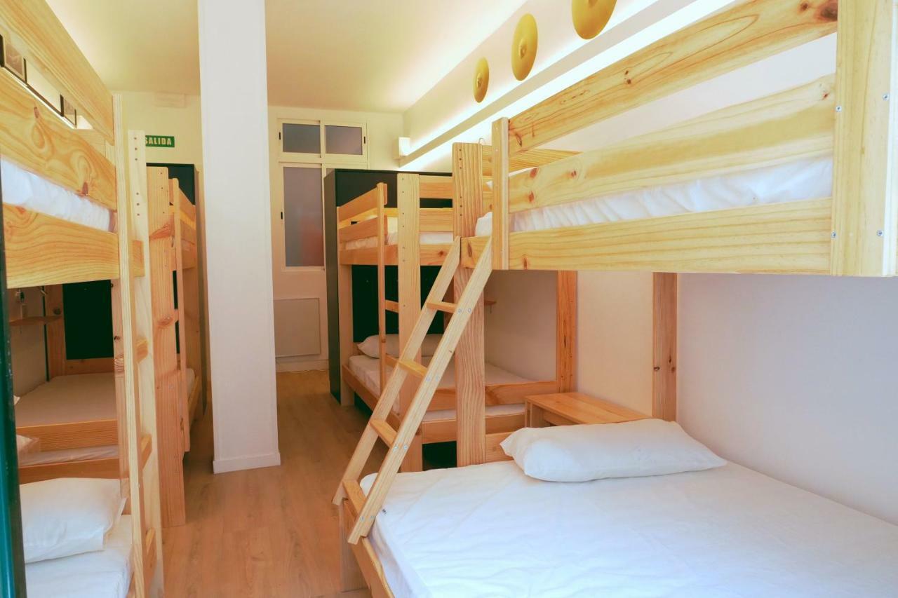 Guitar Hostel บิลเบา ภายนอก รูปภาพ