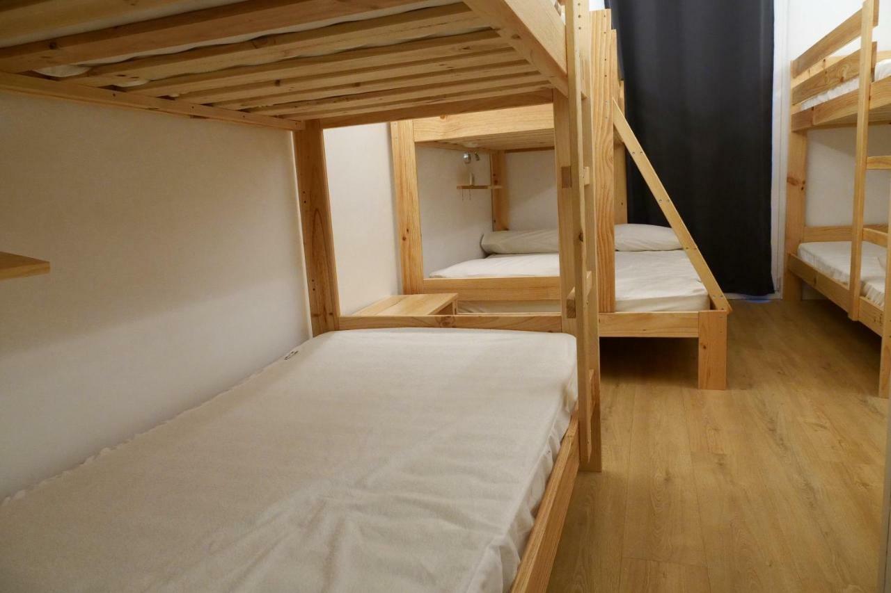 Guitar Hostel บิลเบา ภายนอก รูปภาพ