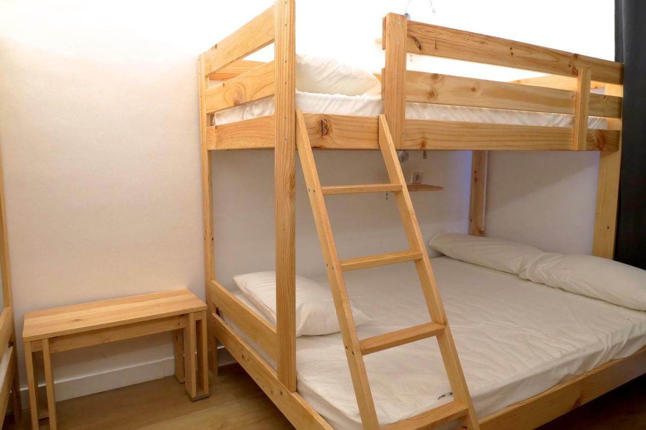 Guitar Hostel บิลเบา ภายนอก รูปภาพ